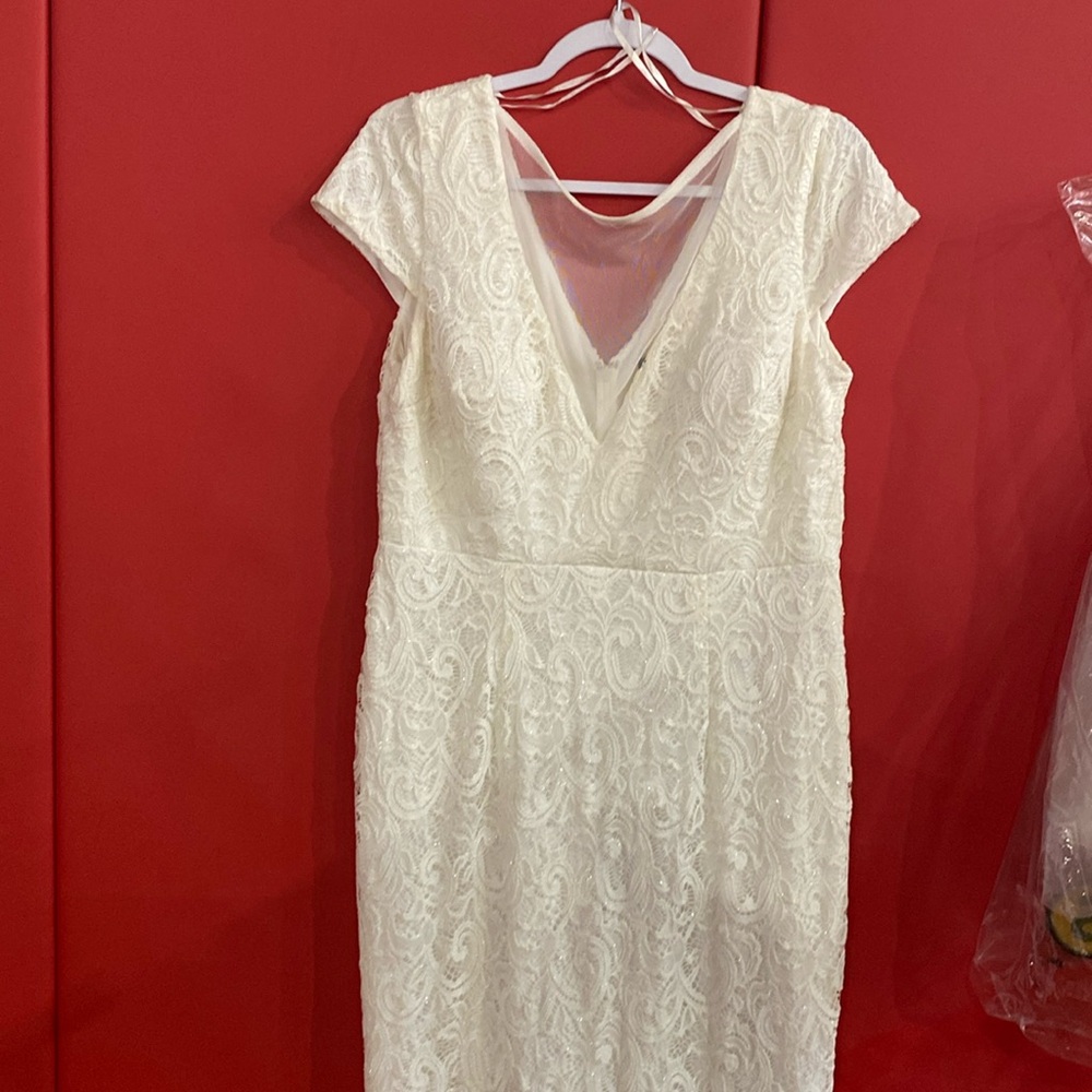 IVORY Wedding/Formal Dress